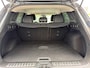 Renault Kadjar 1.3 TCe Zen met parkeersensoren / camera en leer en trekhaak en navigatie en bluetooth telefoon en media en airco