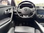 Renault Kadjar 1.3 TCe Zen met parkeersensoren / camera en leer en trekhaak en navigatie en bluetooth telefoon en media en airco