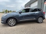 Renault Kadjar 1.3 TCe Zen met parkeersensoren / camera en leer en trekhaak en navigatie en bluetooth telefoon en media en airco
