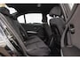 BMW 3-Serie 318i Business Line M-sport | M-pakket | NL auto | Facelift | Xenon | Cruise control | Navigatie Professional | Bluetooth | Climate control | M-sport stuur | Sportstoelen | PDC | 18 inch