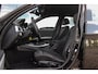 BMW 3-Serie 318i Business Line M-sport | M-pakket | NL auto | Facelift | Xenon | Cruise control | Navigatie Professional | Bluetooth | Climate control | M-sport stuur | Sportstoelen | PDC | 18 inch
