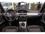 BMW 3-Serie 318i Business Line M-sport | M-pakket | NL auto | Facelift | Xenon | Cruise control | Navigatie Professional | Bluetooth | Climate control | M-sport stuur | Sportstoelen | PDC | 18 inch