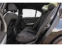 BMW 3-Serie 318i Business Line M-sport | M-pakket | NL auto | Facelift | Xenon | Cruise control | Navigatie Professional | Bluetooth | Climate control | M-sport stuur | Sportstoelen | PDC | 18 inch