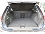 Volvo XC40 T4 Recharge Inscription Panoramadak | Elektrisch verstelbare voorstoelen | Stoel- & Stuurwielverwarming | Adaptieve Cruise Control met Pilot Assist | BLIS Dodehoekdetectie | Trekhaak semi elektrisch inklapbaar | 19" Lichtmetalen velgen