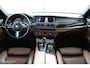 BMW 5-Serie 520i Luxury Edition 184 PK | M-Sport | Pano-Dak | elek. Stoelen | Stoelverwarming | Bruin leder | Stoelverwarming
