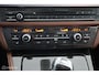 BMW 5-Serie 520i Luxury Edition 184 PK | M-Sport | Pano-Dak | elek. Stoelen | Stoelverwarming | Bruin leder | Stoelverwarming