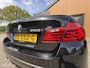 BMW 5-Serie 520i Luxury Edition 184 PK | M-Sport | Pano-Dak | elek. Stoelen | Stoelverwarming | Bruin leder | Stoelverwarming