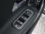 Mercedes-Benz CLA Shooting Brake 200 Business Solution Luxury (NL-Auto / Afn. Trekhaak / Pano / Sfeerverl. / Elek. Achterklep / Matrix Led)