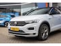 Volkswagen T-Roc 1.5 TSI Sport Business R | | Trekhaak/1500kg | Cruise adaptief | Camera | Stoelverwarming | Keyless | Navi/Carplay | LED | Super compleet! | Achteruitrijcamera | Cruise control adaptief | Elektrisch bedienbare achterklep