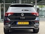 Volkswagen T-Roc 1.5 TSI AUT. *!* 2x R-LINE *!* NAVI/ LED/ 19 INCH/ CAMERA/ RADAR *!*