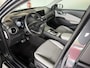 Hyundai Kona Electric Premium 65.4 kWh / Stoelverkoeling / Leder / Head Up display / Stuurverwarming /