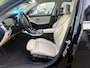 BMW 3-Serie 320i High Executive Keyless, clima, stoelverwarming, pdc, cruise