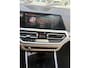 BMW 3-Serie 320i High Executive Keyless, clima, stoelverwarming, pdc, cruise