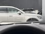 Volvo V60 T8 Plug-in hybrid AWD AUT8 455PK Ultimate Dark | Bowers & Wilkins audio | Geventileerde voorstoelen met massagefunctie | Verwarmde voorstoelen & Stuurwiel | 19" Black Edition Lichtmetalen velgen | Panoramadak | Adaptieve Cruise Control | BLIS Doedehoekdetectie