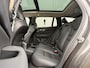 Volvo V60 T8 Plug-in hybrid AWD AUT8 455PK Ultimate Dark | Bowers & Wilkins audio | Geventileerde voorstoelen met massagefunctie | Verwarmde voorstoelen & Stuurwiel | 19" Black Edition Lichtmetalen velgen | Panoramadak | Adaptieve Cruise Control | BLIS Doedehoekdetectie