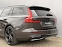 Volvo V60 T8 Plug-in hybrid AWD AUT8 455PK Ultimate Dark | Bowers & Wilkins audio | Geventileerde voorstoelen met massagefunctie | Verwarmde voorstoelen & Stuurwiel | 19" Black Edition Lichtmetalen velgen | Panoramadak | Adaptieve Cruise Control | BLIS Doedehoekdetectie