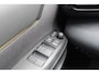 Toyota Yaris Cross 1.5 Hybrid Adventure Bi-Tone | Rijklaar | Blind Spot | Head Up | Sensoren v+a | Stoel-/stuurverw. | JBL | Apple/Android | LED | Keyless
