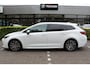 Toyota Corolla Touring Sports 2.0 Hybrid 184pk Business Plus | Rijklaar | Trekhaak | Keyless | LED | Stoelverw. | Apple/Android | Camera | Adap.cruise | NL-auto