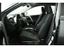 Toyota RAV4 2.5 Hybrid AWD Style | 1650kg trekgewicht | Keyless Entry | Camera | Navigatie | Electrische Achterklep | Trekhaak |