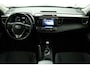 Toyota RAV4 2.5 Hybrid AWD Style | 1650kg trekgewicht | Keyless Entry | Camera | Navigatie | Electrische Achterklep | Trekhaak |