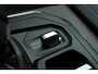 Lynk & Co 01 1.5 Plug-in Hybrid 261PK | Panoramadak | Adaptieve cruise control | Keyless | Verwarmbare voorstoelen | 20 inch Lichtmetalen velgen | Elektrische Achterklep | Apple CarPlay | Android Auto | Getint Glas | Donkere Hemelbekleding | Bind Spot Information | 360 Graden Parkeercamera | Draadloze Telefoonlader | Stoelverwarming