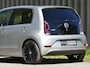 Volkswagen Up! 1.0 R-Line | cruise control | stoelverwarming | achteruitrijcamera | bluetooth