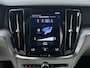 Volvo V60 2.0 B4 Inscription Automaat - Schuif/kantel dak - Achteruitrijcamera - Electrische Trekhaak