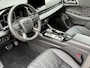 Mitsubishi Outlander 2.4 PHEV BlackEdition NIEUW UIT VOORRAAD LEVERBAAR | BlackEdition | Lederen Bekleding | Verwarmbare stoelen | Stoelventilatie voor | Adaptieve Cruise Control | Parkeersensoren voor- en achter | Verwarmbare achterbank | Panoramadak Elektrisch | 8 jaar fabrieksgarantie