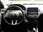Peugeot 2008 BLUE LION 1.2 PureTech-110pk Navigatie | Cruise control | AIRCO | Parkeersensoren | Panoramadak | Bluetooth | LM-velgen 16inch