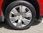 Peugeot 2008 BLUE LION 1.2 PureTech-110pk Navigatie | Cruise control | AIRCO | Parkeersensoren | Panoramadak | Bluetooth | LM-velgen 16inch