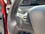Peugeot 2008 BLUE LION 1.2 PureTech-110pk Navigatie | Cruise control | AIRCO | Parkeersensoren | Panoramadak | Bluetooth | LM-velgen 16inch