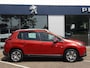 Peugeot 2008 BLUE LION 1.2 PureTech-110pk Navigatie | Cruise control | AIRCO | Parkeersensoren | Panoramadak | Bluetooth | LM-velgen 16inch