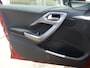 Peugeot 2008 BLUE LION 1.2 PureTech-110pk Navigatie | Cruise control | AIRCO | Parkeersensoren | Panoramadak | Bluetooth | LM-velgen 16inch