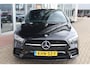 Mercedes-Benz A-klasse Limousine A250e 218PK AUTOMAAT AMG NIGHT Navi | Wide Screen | Sfeerverl.| Camera | Stoelverw. | Pdc v+a | Led |