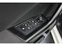 Volkswagen T-Roc 1.0 TSI Style | Adaptieve cruise control | Navigatie | Parkeersensoren