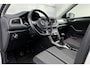 Volkswagen T-Roc 1.0 TSI Style | Adaptieve cruise control | Navigatie | Parkeersensoren