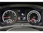 Volkswagen T-Roc 1.0 TSI Style | Adaptieve cruise control | Navigatie | Parkeersensoren