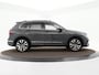 Volkswagen Tiguan 1.4 TSI 245pk DSG eHybrid R-Line Business+ · SOH 91,6% · Camera · Panoramadak · Head-Up · Dodehoeksensor · Apple/Android Car Play · 20'' Inch · Stoelverwarming ·