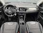 Kia Niro Hybrid 1.6 GDi First Edition | Trekhaak | Navi | Camera | Airco | 1 Jaar Bovag Garantie