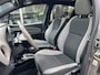Toyota Yaris 1.5 Full Hybrid Bi-Tone Plus | Trekhaak, Panoramadak, Navigatie, Keyless, 16 inch, Cruise control, Armsteun, Spoiler, Privacy glass