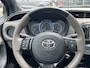 Toyota Yaris 1.5 Full Hybrid Bi-Tone Plus | Trekhaak, Panoramadak, Navigatie, Keyless, 16 inch, Cruise control, Armsteun, Spoiler, Privacy glass
