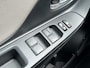 Toyota Yaris 1.5 Full Hybrid Bi-Tone Plus | Trekhaak, Panoramadak, Navigatie, Keyless, 16 inch, Cruise control, Armsteun, Spoiler, Privacy glass