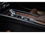 Volvo XC60 2.0 Recharge T6 AWD Inscription | Plug-in Hybrid (PHEV) | Trekhaak | Panoramadak | Elektrisch Verstelbare Voorstoelen | Achteruitrijcamera | Parkeersensoren | Keyless Entry | Elektrische Achterklep | NavigatieDC |