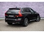 Volvo XC60 2.0 Recharge T6 AWD Inscription | Plug-in Hybrid (PHEV) | Trekhaak | Panoramadak | Elektrisch Verstelbare Voorstoelen | Achteruitrijcamera | Parkeersensoren | Keyless Entry | Elektrische Achterklep | NavigatieDC |