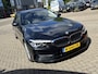 BMW 5-Serie Touring 530i xDrive Executive / Navi / Trekhaak Wegklapbaar / Elektrische achterklep / Winterset Beschikbaar /