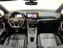 CUPRA Leon 1.4 e-Hybrid VZ Copper Edition Airco ECC | Panorama | Memory | NAP | Stoel/Stuurwielverwarming | Sfeer | Apple Carplay