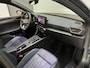 CUPRA Leon 1.4 e-Hybrid VZ Copper Edition Airco ECC | Panorama | Memory | NAP | Stoel/Stuurwielverwarming | Sfeer | Apple Carplay