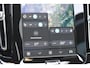 Volvo EX40 Single Motor Extended Range Ultra 82 kWh Navigatie / 360 Camera / 20'' velgen / Panorama schuif-kanteldak / Harman Kardon / Elektrisch verstelbare stoelen met geheugen / Stoelverwarming / Stuurverwarming
