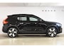 Volvo EX40 Single Motor Extended Range Ultra 82 kWh Navigatie / 360 Camera / 20'' velgen / Panorama schuif-kanteldak / Harman Kardon / Elektrisch verstelbare stoelen met geheugen / Stoelverwarming / Stuurverwarming