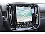 Volvo EX40 Single Motor Extended Range Ultra 82 kWh Navigatie / 360 Camera / 20'' velgen / Panorama schuif-kanteldak / Harman Kardon / Elektrisch verstelbare stoelen met geheugen / Stoelverwarming / Stuurverwarming